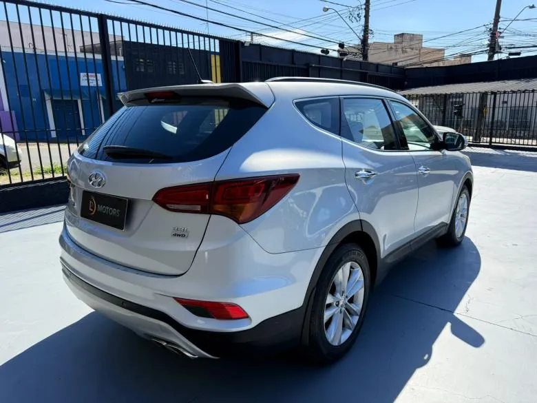 Hyundai - SANTA FE V6